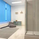 Stadtsuite Mit Sauna In 135 M2 דירה