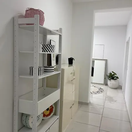 Stadtsuite Mit Sauna In 135 M2 * Wiener Neustadt