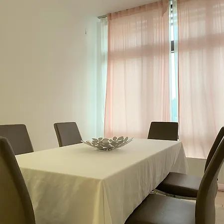 Апартаменты Stadtsuite Mit Sauna In 135 M2 *