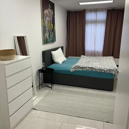 Stadtsuite Mit Sauna In 135 M2 *