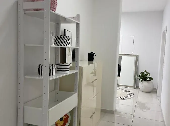 Stadtsuite Mit Sauna In 135 M2 * Wiener Neustadt